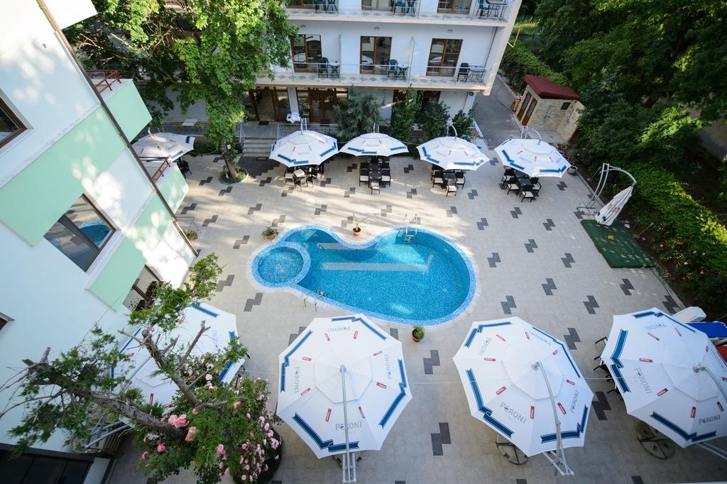 Holiday Olimp Hotel Exterior photo